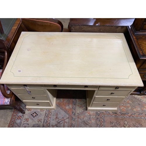 1050 - A painted pine kneehole desk, width 122cm, depth 70cm, height 75cm