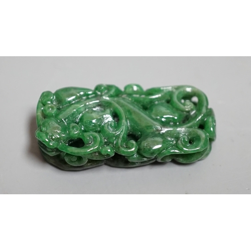 1459 - A Chinese Jadeite carving of two cash and a chilong, 3.7cm