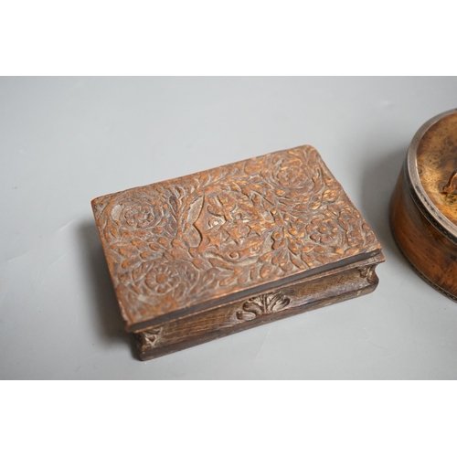 1466 - A 19th century circular white metal mounted burr wood snuff box and assorted small carvings