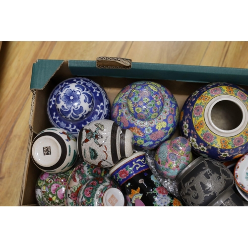 328 - A quantity of decorative Chinese porcelain