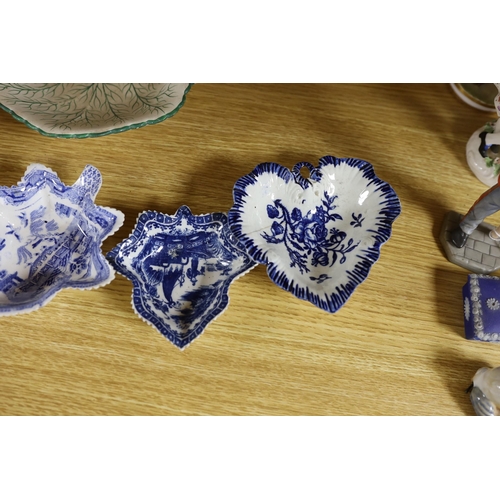 398 - A group of late 18th century Liverpool porcelain leaf pickle dishes, and later pearlware leaf dishes... 