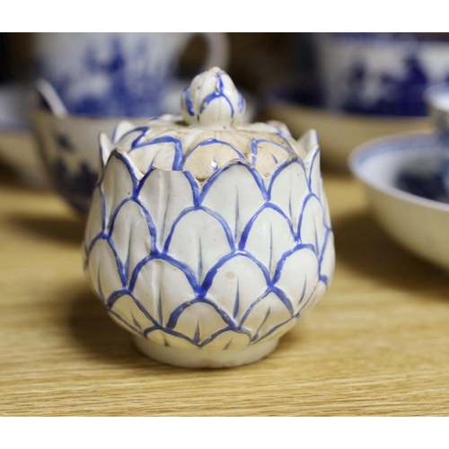 403 - A large group of 18th century Worcester, Caughley and Liverpool blue and white tea bowls, coffee cup... 