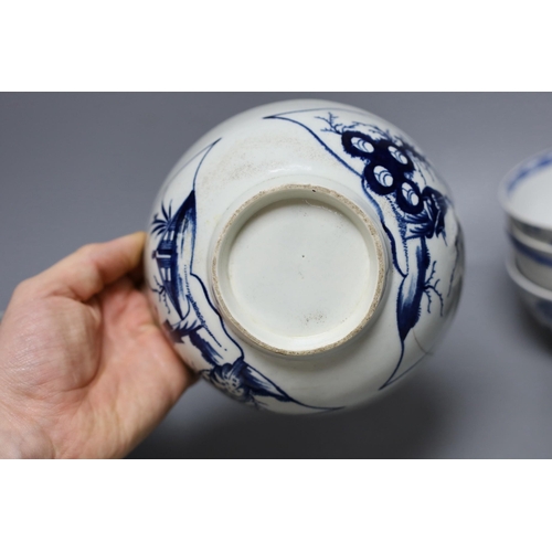 415 - A group of late 18th century Liverpool porcelain blue and white bowls, largest 21 cm, Worcester bowl... 