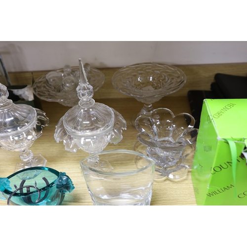 485 - A selection of various glassware, to include a pair Royal Brierley vases, Sevres Cristal vase and ot... 