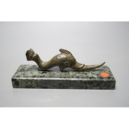 539 - A Roman or later bronze dolphin, mounted as a paperweight on serpentine marble base, 16cm long... 