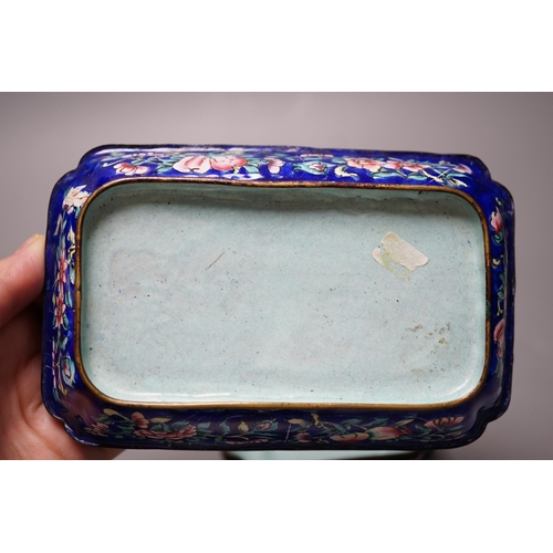 544 - A 19th century Chinese Guangzhou enamel box and cover, 16cm long