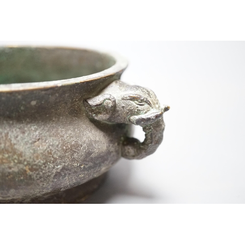 553 - A Chinese bronze censer, 17cm