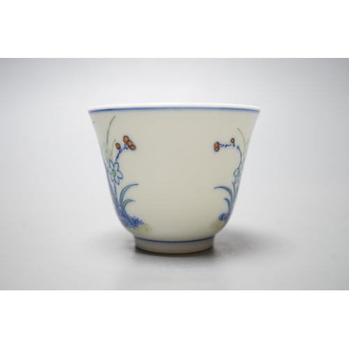 558 - A Chinese doucai cup, 4.5cm tall