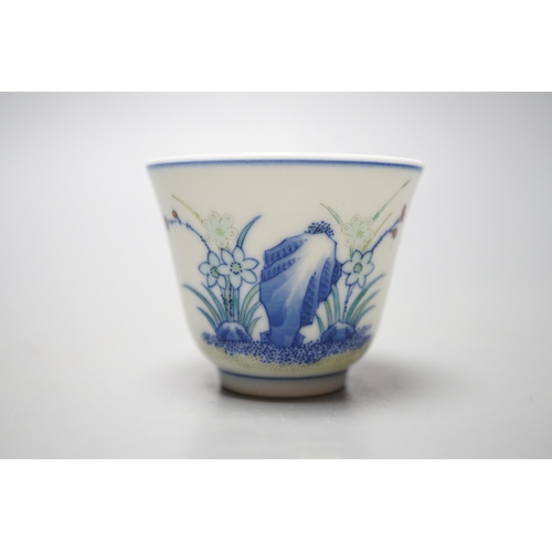 558 - A Chinese doucai cup, 4.5cm tall