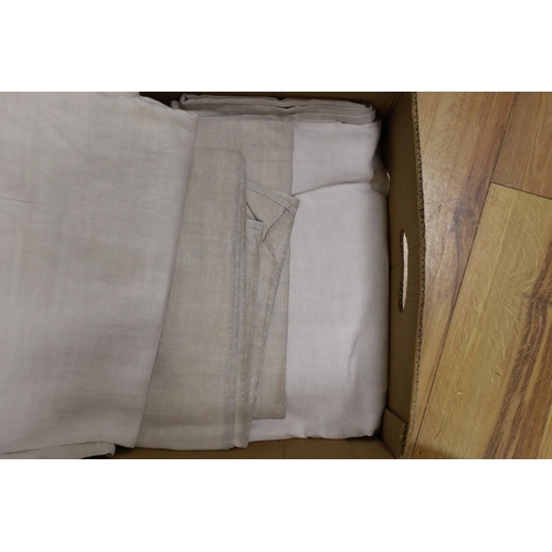 616 - A box of eight French Provincial sheets