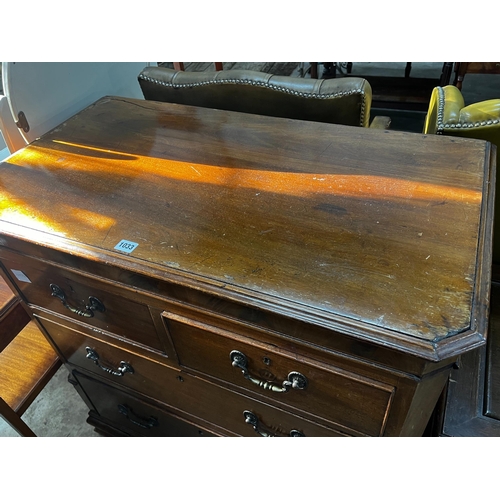 1033 - A George III style mahogany chest of drawers, width 83cm, depth 51cm, height 93cm