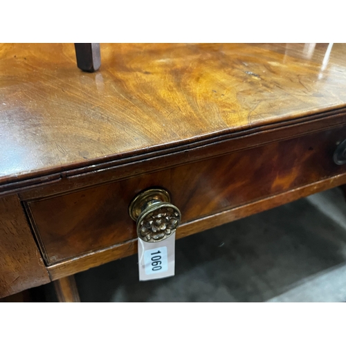 1060 - A Regency mahogany sofa table, width 99cm, depth 71cm, height 70cm