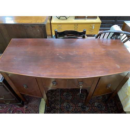 1004 - A George III style mahogany bowfront sideboard, length 138cm, depth 61cm, height 92cm