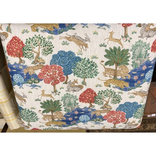 1079 - A contemporary rectangular large footstool upholstered in Sanderson animal fabric, length 103cm, dep... 