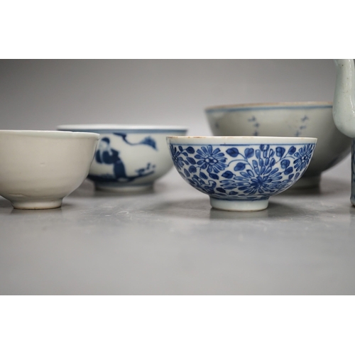 1322 - A Chinese Ming dynasty internally decorated porcelain tea bowl, an 18th century blue and white bowl,... 