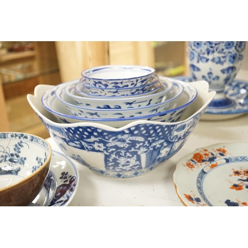 1336 - An assortment of Chinese porcelain tin-glazed earthenware charger and a Delft vase