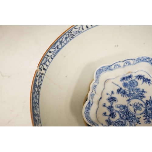 1373 - A selection of 18th century blue and white Chinese export bowls and dishes, largest 31cm diameter... 