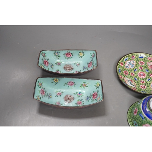 1388 - A pair of Chinese Canton enamel boat-shaped dishes, Qianlong; and a Canton enamel bowl and stand (4)... 