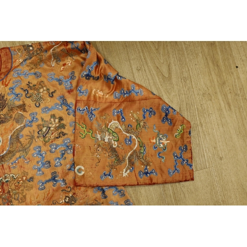 1410 - A Chinese embroidered silk dragon robe, late Qing Dynasty