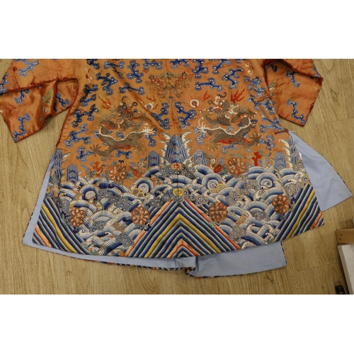 1410 - A Chinese embroidered silk dragon robe, late Qing Dynasty