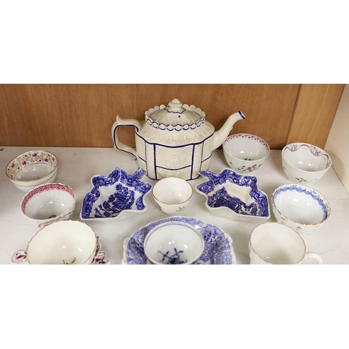 1429 - A selection of 18th century and later English porcelain tea bowls, a pair of Spode pickle dishes, an... 