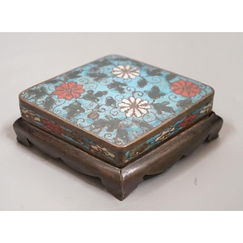 1471 - A Chinese Ming cloisonné enamel lozenge shaped stand, 15cms wide