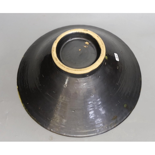 1526 - A large Chinese Jizhou type black bowl, 24.5cms diameter