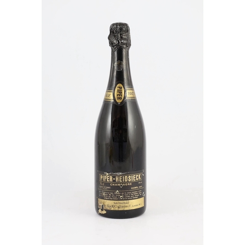 1552 - One bottle of Piper-Heidsieck Sauvage champagne