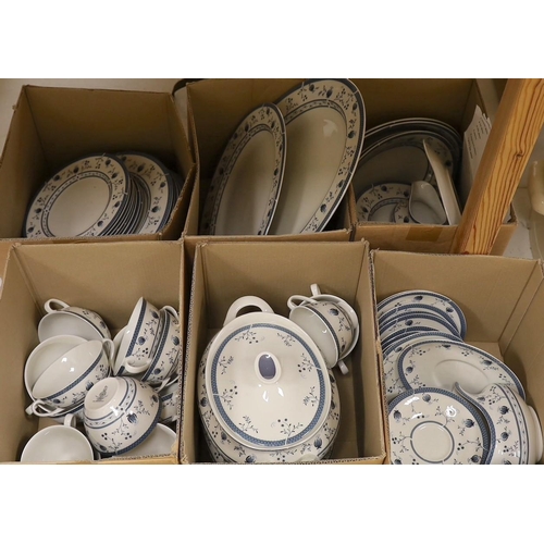 1564 - A Royal Doulton dinner and tea service, 76 pieces, Cambridge pattern