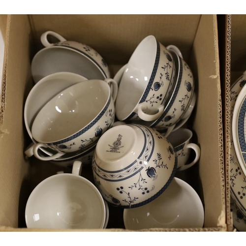 1564 - A Royal Doulton dinner and tea service, 76 pieces, Cambridge pattern