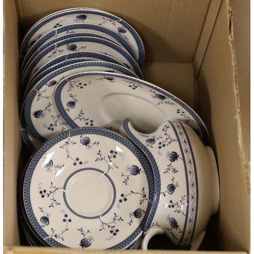 1564 - A Royal Doulton dinner and tea service, 76 pieces, Cambridge pattern