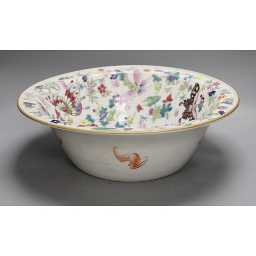 1575 - A Chinese famille rose basin, 41cm diameter