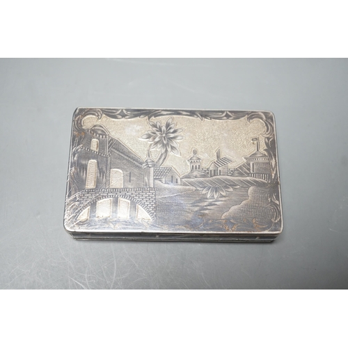 1806 - A late 19th century Russian 84 zolotnik and niello snuff box, decorate with figures in a landscape, ... 