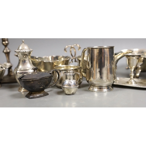 1823 - A pair of late Victorian silver sauceboats, Frederick Augustus Burridge, London, 1899, a George V si... 