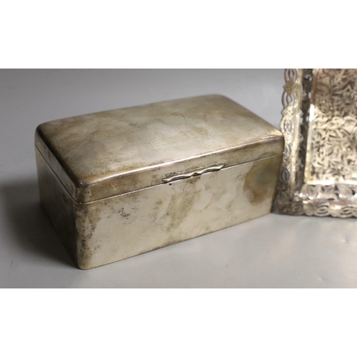 1837 - A George V silver mounted rectangular cigarette box, Birmingham, 1911, 17.2cm and an engraved white ... 