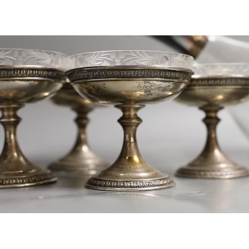 1840 - A set of eight sterling dessert coupes with glass inserts, height 6mm, together with a modern silver... 