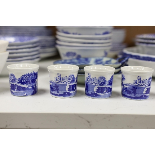 1406 - A mixed quantity Italian Spode pattern tableware