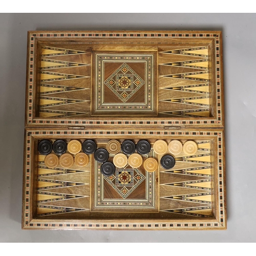 1604 - A Damascus ware games box