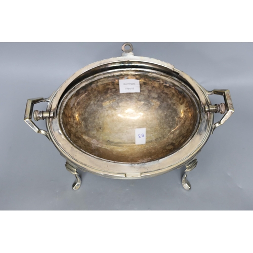 255 - An Edwardian silver plated revolving breakfast tureen. 35cm wide