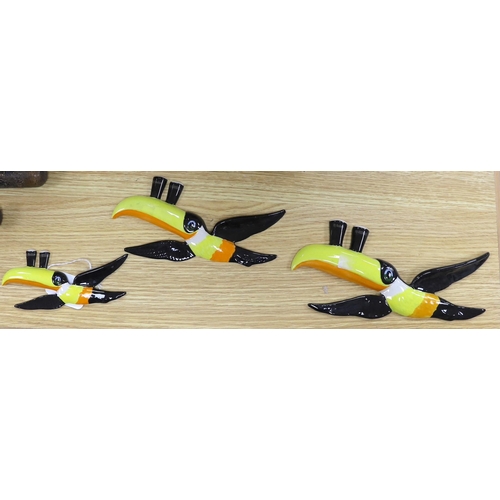 290 - A set of three graduated Carltonware Guinness toucan wall plaques