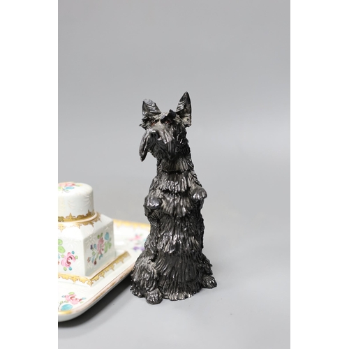 469 - A Samson Paris inkstand and a porcelain box and cover and a porcelain model of a Scots terrier, inks... 