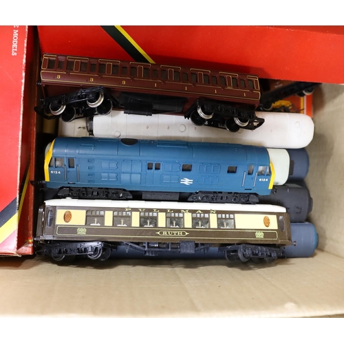 545 - Hornby Railways and other OO gauge toy trains