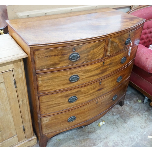 1004 - A Regency mahogany bow front chest, width 105cm, depth 55cm, height 102cm