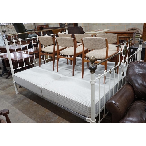 1024 - A Victorian style brass and painted metal superking size bed frame with divan base, width 190cm, len... 