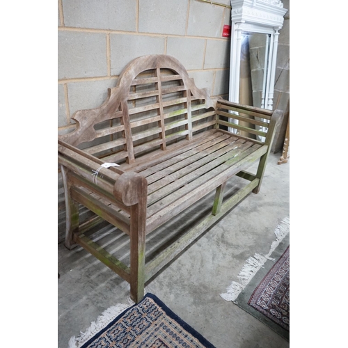 1086 - A Lutyens style weathered teak garden bench width 166cm, depth 62cm, height 106cm