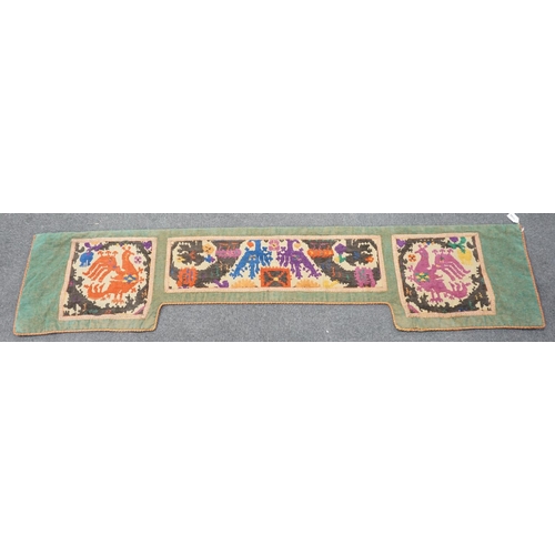 1144 - A 1920's English needlework pelmet