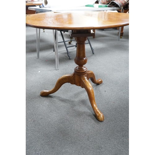 1153 - A Victorian circular satin birch tilt top tea table with bird cage action, diameter 84cm, height 70c... 