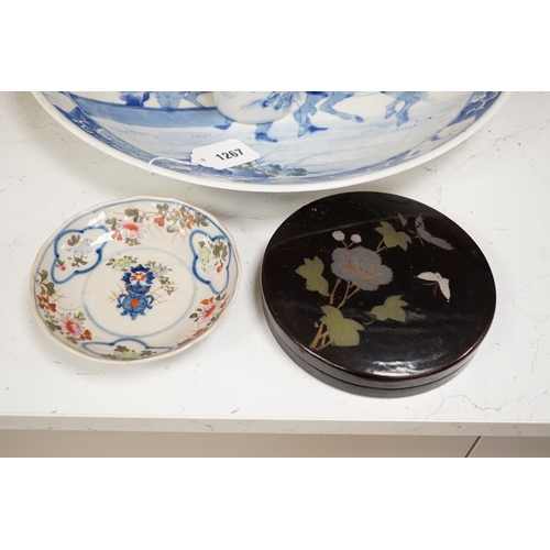 1267 - Japanese export wares, including a charger and a lacquer cased hors doeuvres set (5), charger 45cms... 