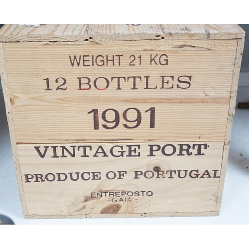 1329 - A case of twelve bottles of Graham's Vintage Port, 1991