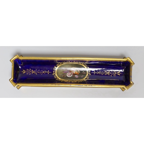 306 - A Flight Barr and Barr Royal Porcelain Works Worcester porcelain shell painted pen tray, 25cm long... 